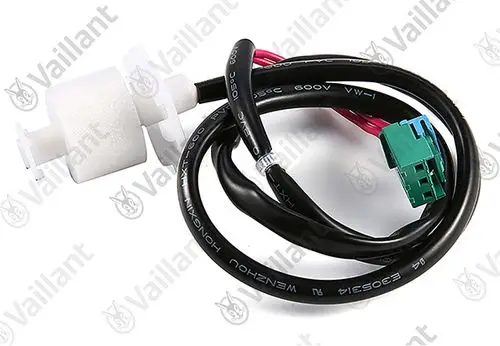 Vaillant Komponente mit einem weißen Gehäuse und Kabeln, die an einen grünen Stecker angeschlossen sind. Einsatzmöglichkeiten im Bereich Heizungs- oder Klimaanlagen.